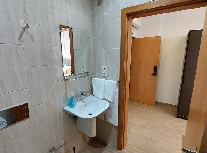 New Life - Avenida Aliados Suite-1f 아파트 포르투